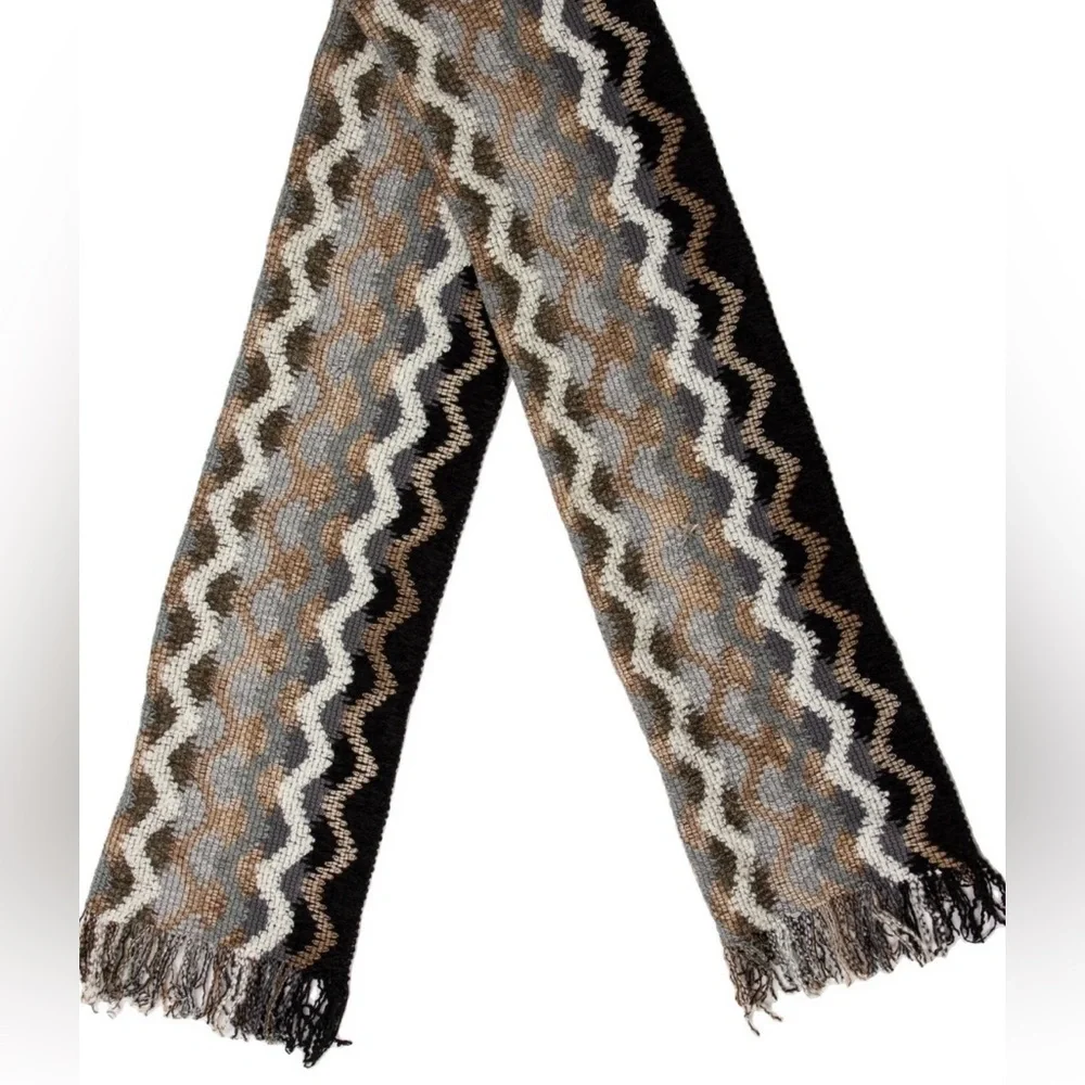 Missoni Signature Zigzag Knit Fringe Scarf Neutral Multicolor Made in Italy - Picture 3 of 6